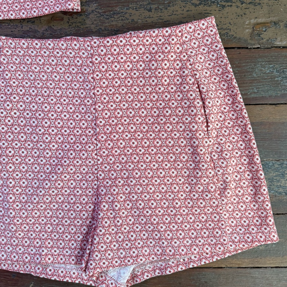 Altar’d State 2 Piece Crop Top And Shorts Set ~ Size XS/S 💚🍄 - Picture 4 of 8